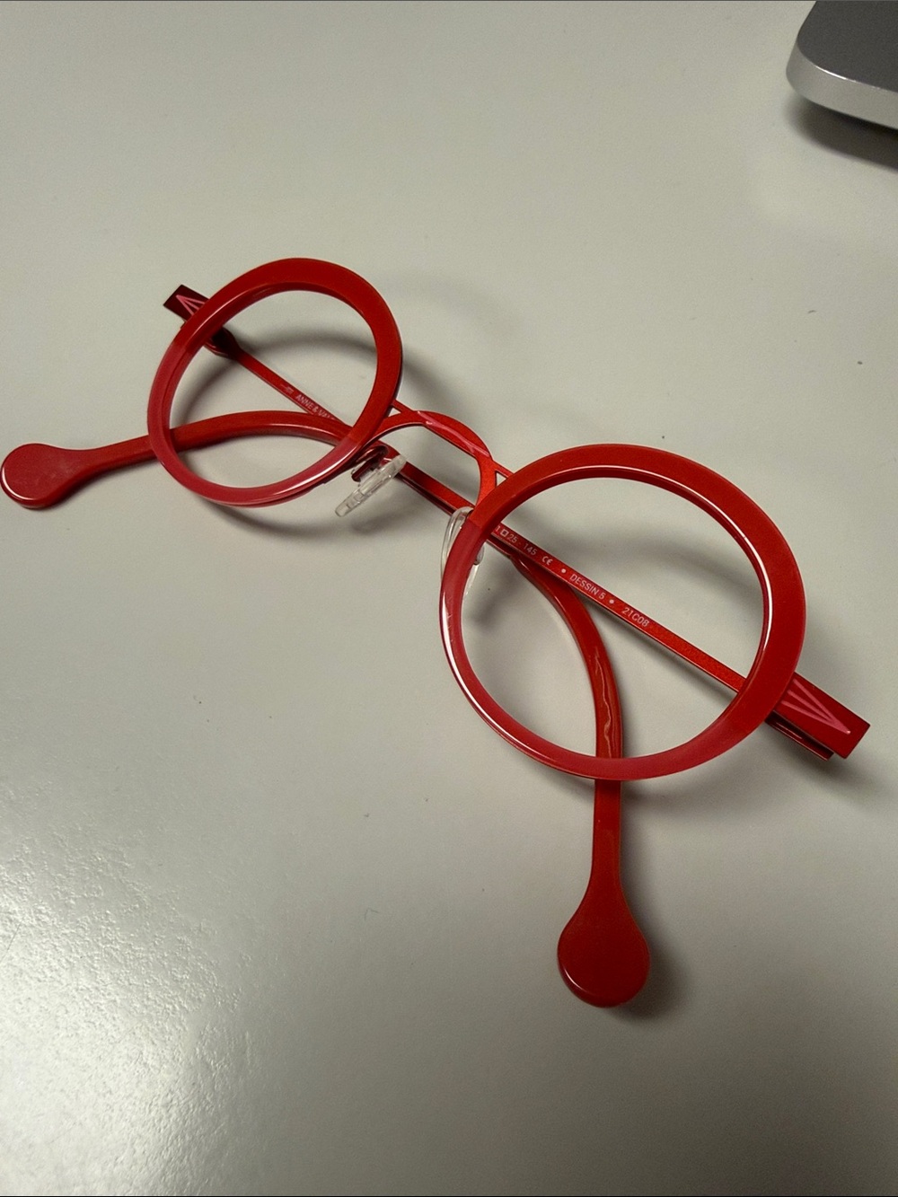 Anne et Valentin Dessin S Red round small French glasses frames eyewear